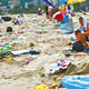 Illustration for article titled 363 tons of trash makes this beach the dirtiest in the world